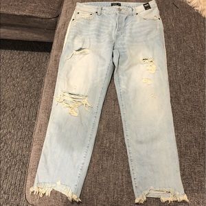 👖A&F low rise slim boyfriend jeans👖